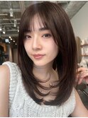 顔周りレイヤーカットくびれヘアミルクティーベージュカラー