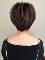 ネイロ バイ ジルブラン 葛西(NeiRo by JIL BLAN)&nbsp;ハイライト白髪ぼかしダブルカラーインナーカラーショートボブ