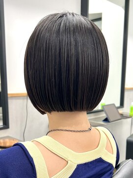 ラフ 新宿(Laff) 新宿 ボブ ミニボブ 切りっぱなしボブ 前下がりボブ 縮毛矯正