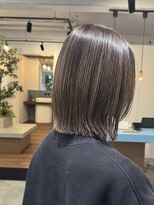 オアシス アン(oasis-un)&nbsp;カラー以上ブリーチ未満の透明感ハイライト