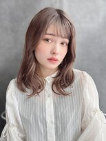 ローブアミ(L'Aube ami)&nbsp;ゆるふわカールとツヤ感ベージュで叶える上品スタイル