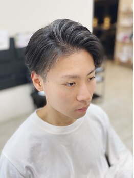 メンズチェレ 金剛店(MEN’s Chere)の写真/清潔感×好印象で男性の第一印象を創る。カッコいい大人男性は髪型から創れます。《メンズ特化サロン》