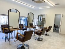 アノ 別府店(Ano.)の雰囲気（【開放的な空間】ツイストパーマ・ブリーチ・学割U24・パーマ）