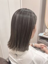 白髪ぼかし/脱白髪染め/kaminowa 大人のための美容室 白髪率30%おすすめヘア/神戸/三宮/脱白髪染め/白髪ぼかし/