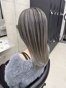 リノート バイ エゴル 名古屋(LINOET by ENGOL) 【LINOET】バレイヤージュ/アッシュ/シルバー/グレージュ