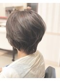 大人可愛いふんわり軽いショートレイヤー/小顔効果/30代40代50代