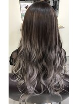 ホワイト(WHITE)&nbsp;シルバーアッシュ×グラデーション×WHITE草柳