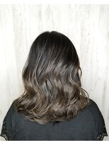 サネリ(Saneli)&nbsp;ダークブラウングラデーション