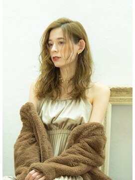 ロンド ストラーダ 心斎橋(Lond strada) 【津賀 涼】ショートグレージュカラーボブウルフココアベージュ