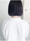 切りっぱなしボブ　ぱっつんボブ　ネイビーブルー