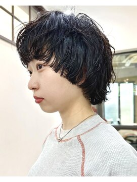 ナループロアオハナ(Nalu pu loa ohana) ショートヘア/マッシュショート/ショートパーマ/黒髪ショート