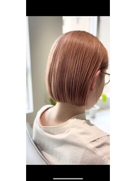 ヨキ(yoki.) ミニボブ+ピンクベージュ