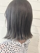 ルノン シェリー(LUNON cheliy)&nbsp;グレージュカラー/切りっぱなしボブ/髪質補修カラー