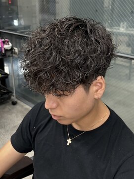 イーラ(era) スペインカールパーマ/メンズ/刈り上げ/眉毛/ツイスト