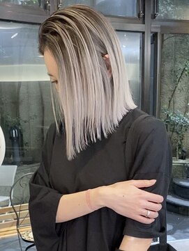 ヌエン 渋谷(NU/EN) 冬のトレンド！外国人風バレイヤージュとホワイトグレージュ