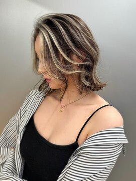 トゥイン 八王子(TWIN) xハイライト/ミニウルフ/ホワイトグレージュ