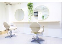 パークサイドジュン(Parkside June)の雰囲気（性別を問わず、幅広い層のお客様にご利用いただいております。）