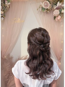 フェリーチェ(Felice) ハーフアップ アレンジ ヘアセット お呼ばれヘア