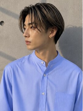 ヴェイン 渋谷(vain) ハイライト メッシュ センターパート ツーブロック 20代 30代