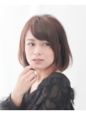 フェミニンボブ。