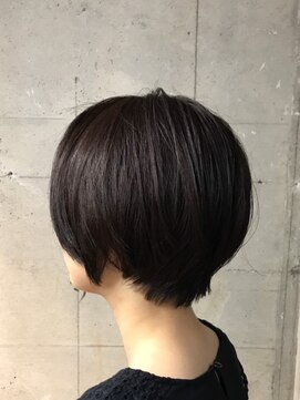 オッソ(OSSO) 前下がり大人ショート_フレンチボブマニッシュショート