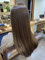 エルバイシオン(aile by sion)&nbsp;ロングレイヤー×髪質改善トリートメント/オリーブグリーン