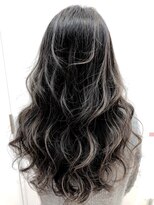 エヌプラス(N+)&nbsp;黒髪グラデヘアーオリーブグレー小顔に見せるヘアココアベージュ