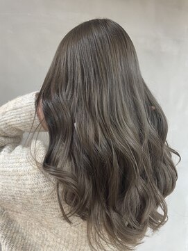 ラックスビー エルモ 三田店(LUXBE ELMO) 透明感シルバーアッシュグレージュ/ハイライト