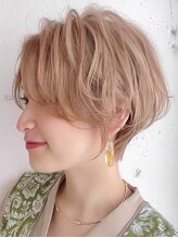 ストレータ バイ マリオ(Strata by mario)