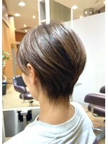 レッド(ReD) 大人 ショート ショートボブ 脱白髪染め 白髪ぼかし