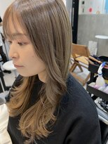 フルール(Fleur)&nbsp;恵比寿で人気の韓国風前髪カット ミルクティーベージュ