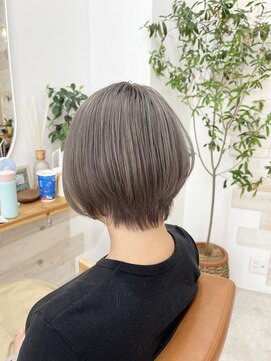 ティエル(TieLu) 都内大人気スタイル×丸みショート×外国人風