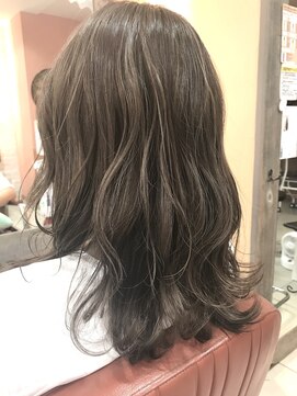 ネオリーブサイン 大森店(Neolive sign) ナチュラルハイライト ミルクティーブラウン 【大森】