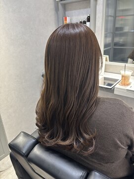 リリーヘアー(Lilly hair) ナチュラルベージュ
