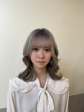 ヘアサロン カンパニュール(hair salon Campanule) ホワイトグレーカラー