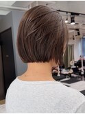 ミニボブフェイスレイヤー透明感ブラウンカラー縮毛矯正/岸本
