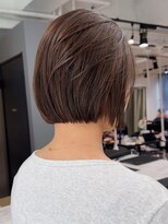 ジアン テラス(GIEN TERRASSE)&nbsp;ミニボブフェイスレイヤー透明感ブラウンカラー縮毛矯正/岸本