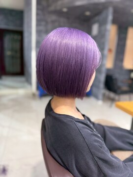 ラウル(Laulu) ミディアムヘア/暗めカラー/グランマッシュ/佐倉