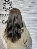 オリーブグレージュ
