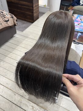 パドトロワ(Pas de trois) 20代30代の忙しい毎日を楽にする髪質改善☆癖除去システム