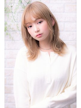 ソア 武蔵小杉(SOAR) 夏はインナーカラーとスパイラルパーマの小顔くびれミディ