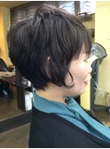 パーマでふんわりショート