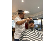 バズバーバー(Buzz Barber)