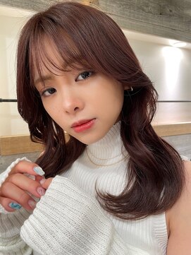 アイヴィ 表参道(IVY) 韓国風内巻きくびれヘア【肥田亜沙美】