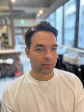 リバレッジ 広尾(Leverage) 海外大人かき上げサイドパート