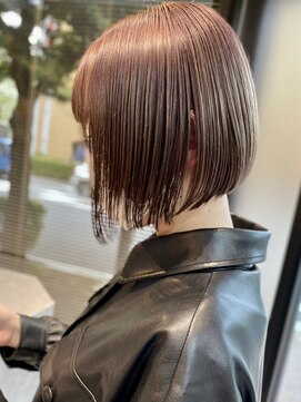 リノショアーズ 元町店(RINOSHORES) 大人可愛い前下がり切りっぱなしボブココアベージュ艶感