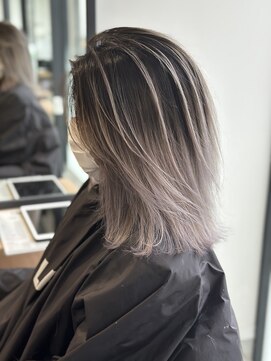 ラフ 難波店(LAFF) 【 筋感がポイント!! シルバーバレイヤージュ 】