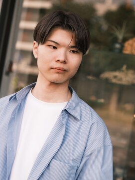 デフ(def) メンズ ナチュラルセンターパートスタイル