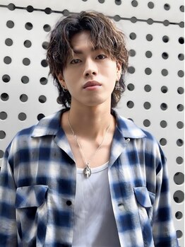 ガル(GALL)の写真/月曜営業・平日24時まで◇男性も居心地の良い落ち着いた店内が魅力◎なりたい姿がカタチに