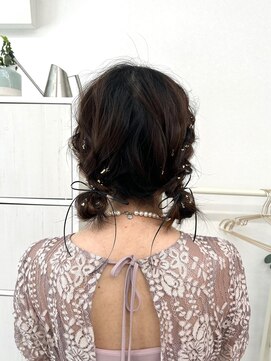 ルーナ(Luna) カジュアルツインお団子アレンジ